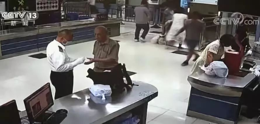 深圳小夫妻开豪车,深圳夫妇奢侈品