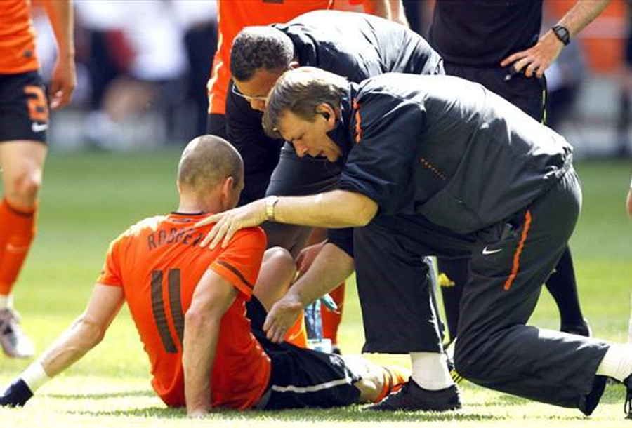 小飞侠罗本内切完整版,罗本告别荷兰国家队