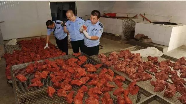 市场上的假牛肉怎么制成的,一整块的牛肉能造假吗