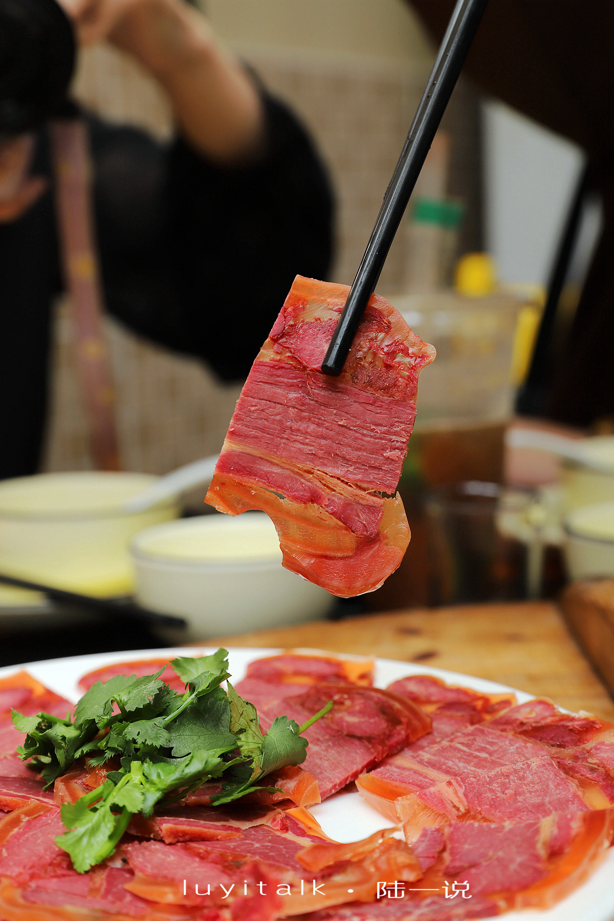 火遍天下东北铁锅炖,舌尖上的美食东北铁锅炖鱼