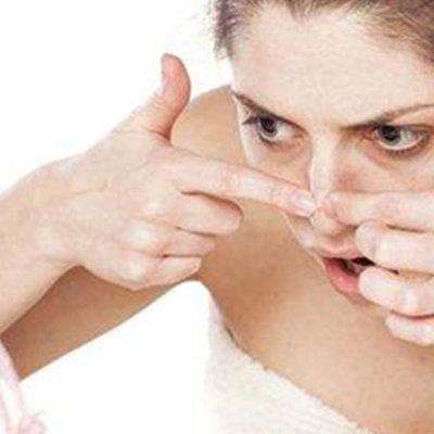 干皮毛孔粗大黑头涂什么改善,男士毛孔粗大有黑头怎么改善