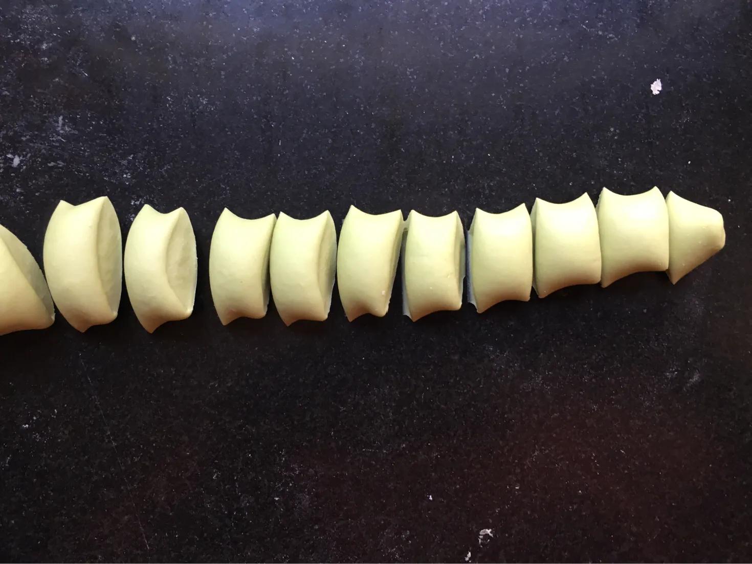 普通刀切太单调,做个这造型瞬间可爱爆棚,保准你看一遍就会