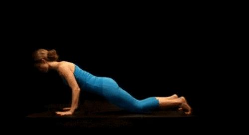 想拥细长的美腿并不难，知道自己的腿型，就能很快练出纤细美腿