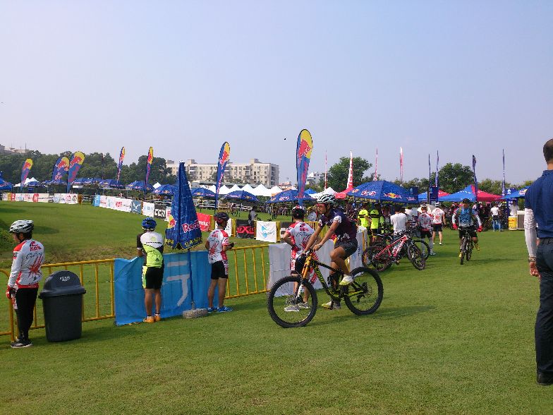 兴趣爱好骑行素材,山地车骑行爱好