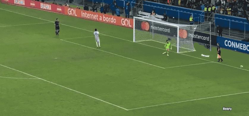 泪崩，赢了一起狂，输了一起扛，巴拉圭可以昂首离开