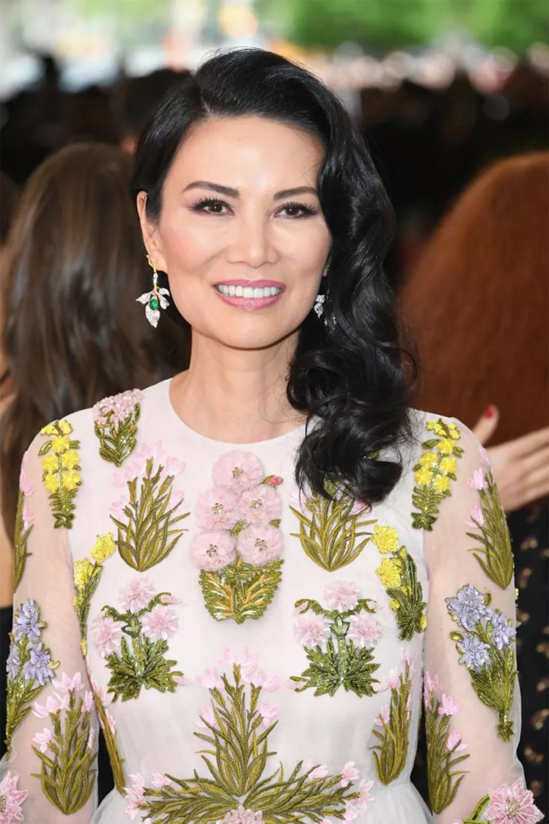 伊万卡越来越有女人味,伊万卡超越邓文迪