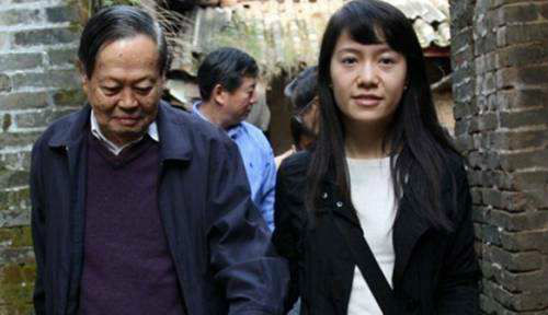 翁帆的父母怎么和杨振宁相处,翁云光和杨振宁孙女现在怎么样了