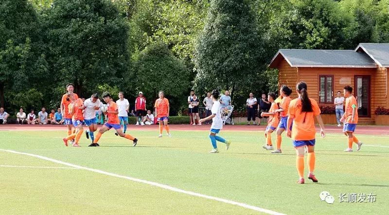 铿锵玫瑰精彩绽放自贡女足获亚军,铿锵玫瑰中国女足夺冠精彩视频