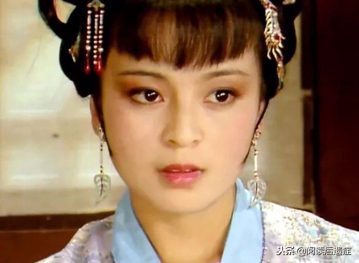 为什么探春和赵姨娘的关系不好,赵姨娘和探春为什么吵架