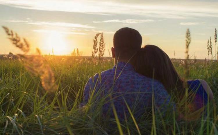 国外丁克和国内丁克一族有什么不同，步入老年后，结局不同