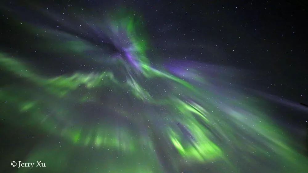 格陵兰的东海岸居然那么绚丽多彩，难怪特朗普想要买下来