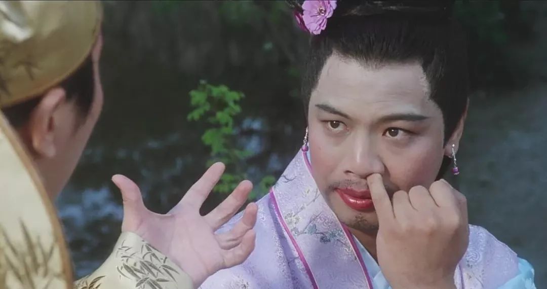 周星驰的唐伯虎点秋香2个版本,唐伯虎点秋香翻拍哪个版本好看