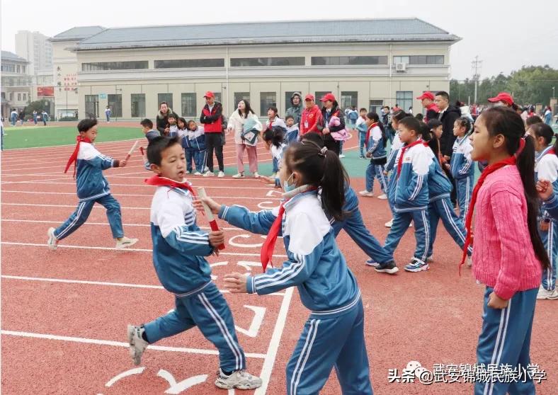 浼犳壙浣撹偛绮剧浜夊仛鏃朵唬鏂颁汉,浼犳壙濂ヨ繍绮剧浜夊仛鏃朵唬鏂颁汉