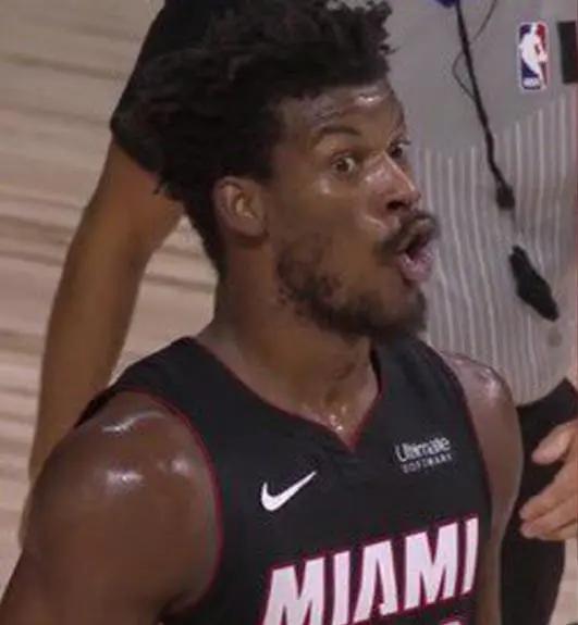 李宁的闪击八代实战,李宁闪击8有小瑕疵