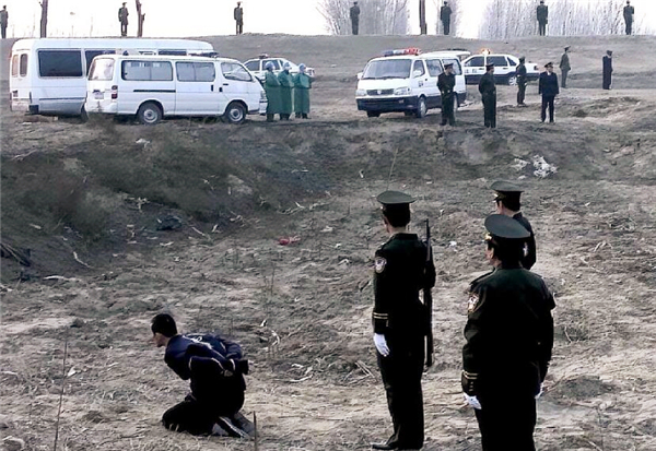 死刑缓期两年执行是什么意思啊,死刑缓期两年执行意味着什么