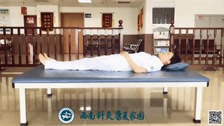 在家宅了两天腰酸背痛,在家躺着腰疼活动一下