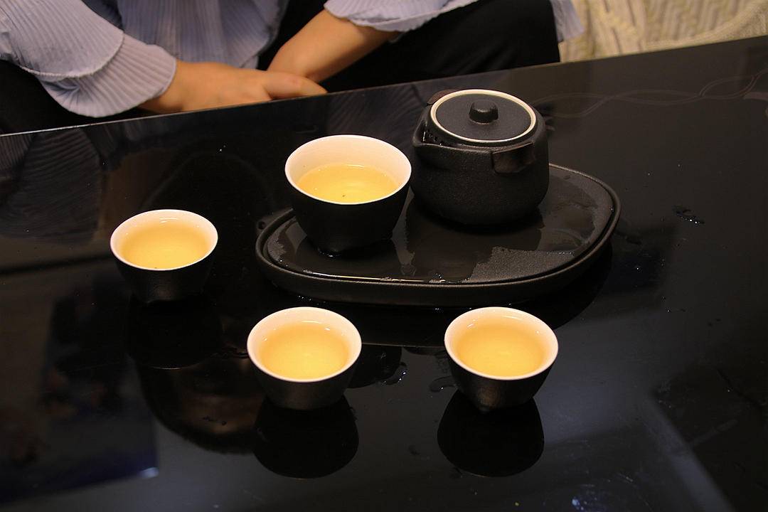 如何正确用茶具喝茶,茶具讲究简单概括