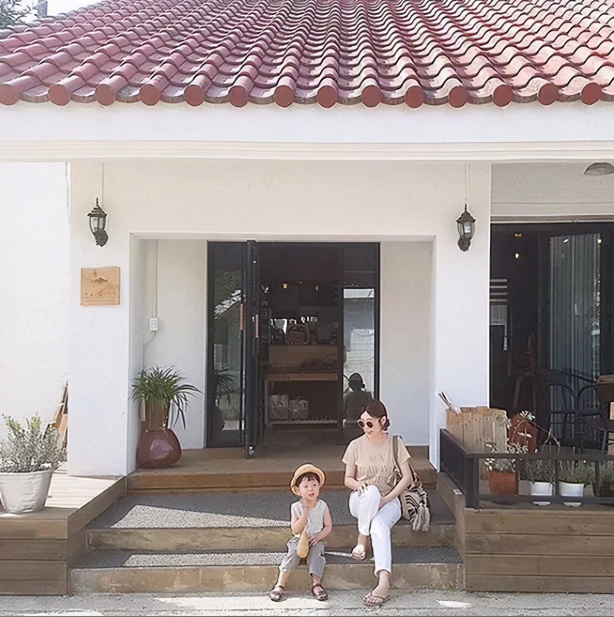 韩国主妇治愈生活,韩国主妇带着婴儿做家务