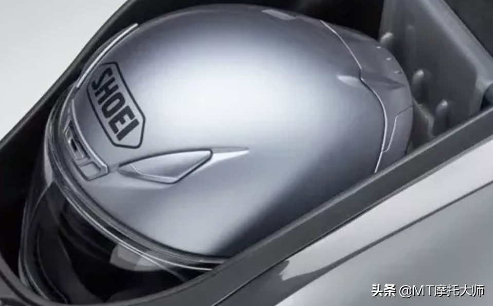 1L油跑80km!本田新车TACT50:水冷散热,座下能放头盔,25号上市