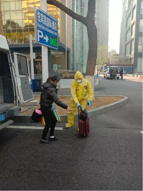 援鄂护士表白武汉警察,小护姐表白中国警察