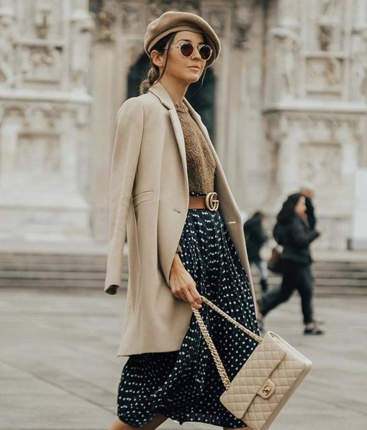 圆脸小脸适合戴的帽子,圆脸女生适合戴的帽子