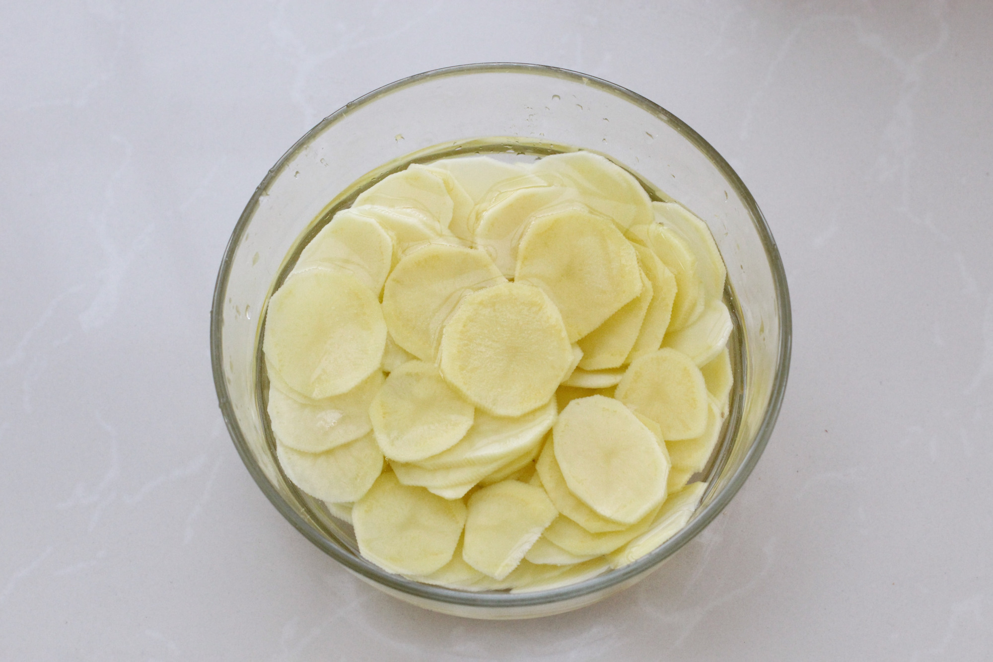 家常菜中的“扛把子”，不放肉也吃得喷香，简单快手就是太费米饭