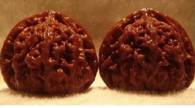 如何把玩文玩核桃视频,文玩核桃把玩后如何存放