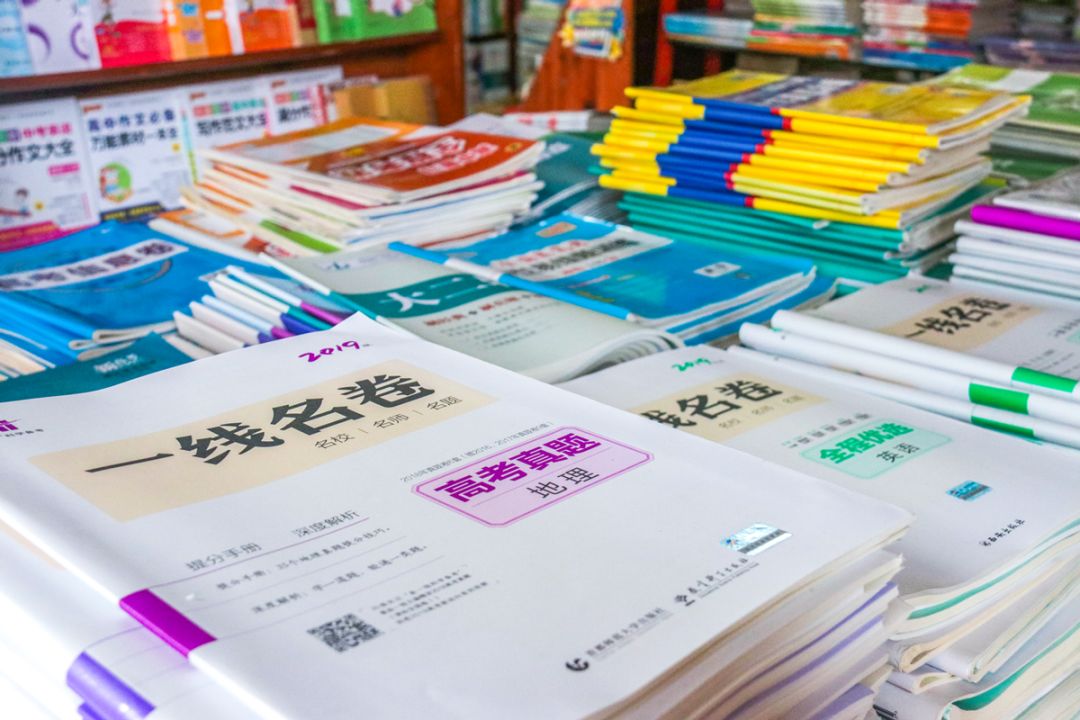 任尔东西南北风配图,任尔东西南北风我亦巍然不动