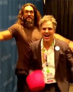 海王杰森莫玛出街,杰森莫玛海王互动