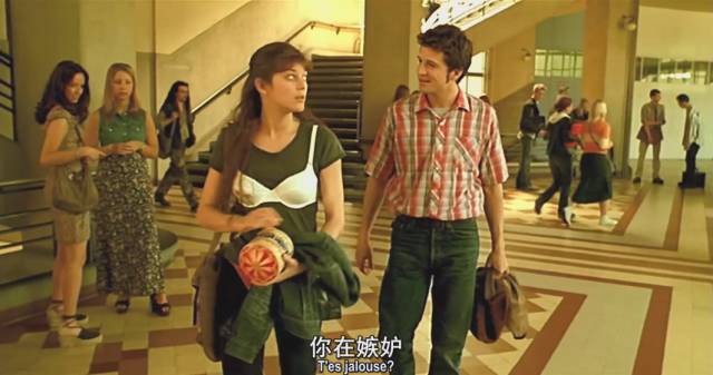 充满遗憾的疯狂爱情故事《两小无猜》