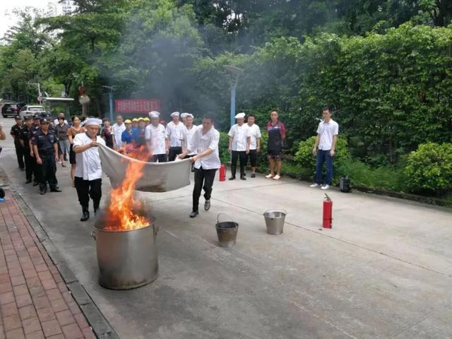 华侨城中学高中部喜报,2019华侨城中学录取分数线