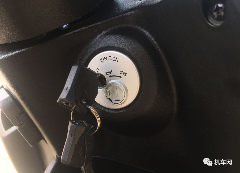 小踏板铃木uy125跑了15万,铃木踏板uy125可以零首付