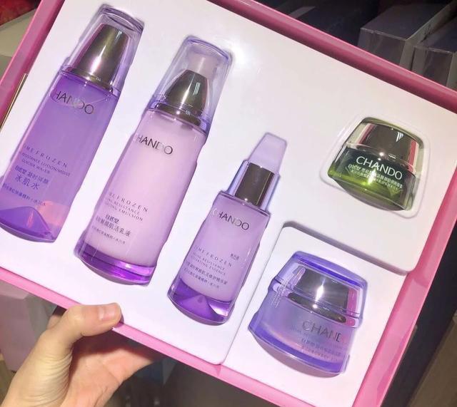 30岁以后的水乳推荐国货,40岁适合的国货水乳