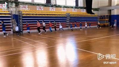 门头沟寒假篮球训练营开课啦！不要让娃懒在家里！赶快行动起来吧