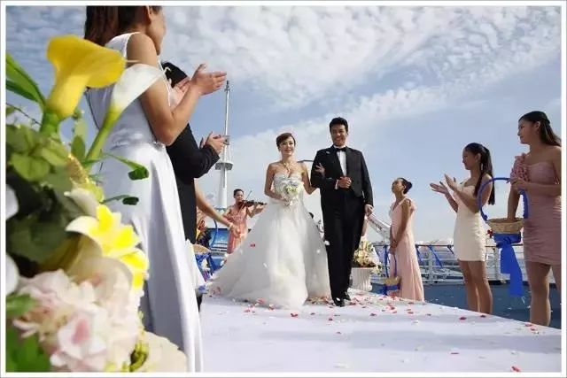 威海必到打卡地儿,威海好玩打卡地海上冲浪