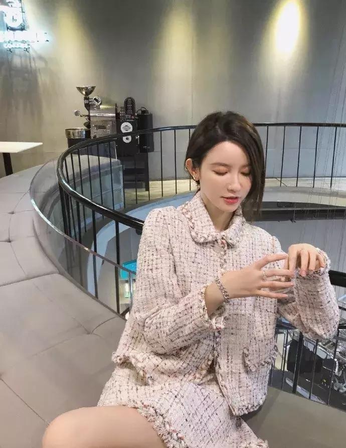 同一件衣服网上卖的价格不一样,网红店衣服真相