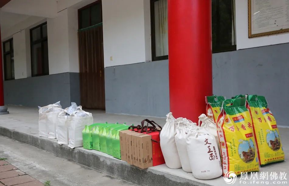 终南山端午供僧纪行:慧海公益带您走进神圣修行地