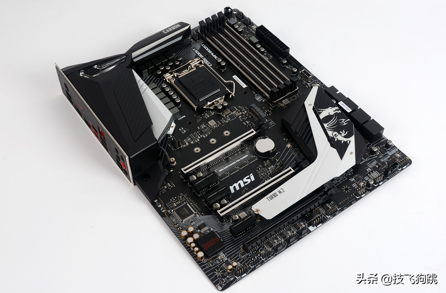 同样的ddr4豁口不一样,同样是ddr43600为什么跑分差很多