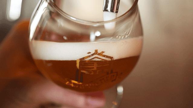 外国人喝中国精酿,外国人喝的真正的精酿