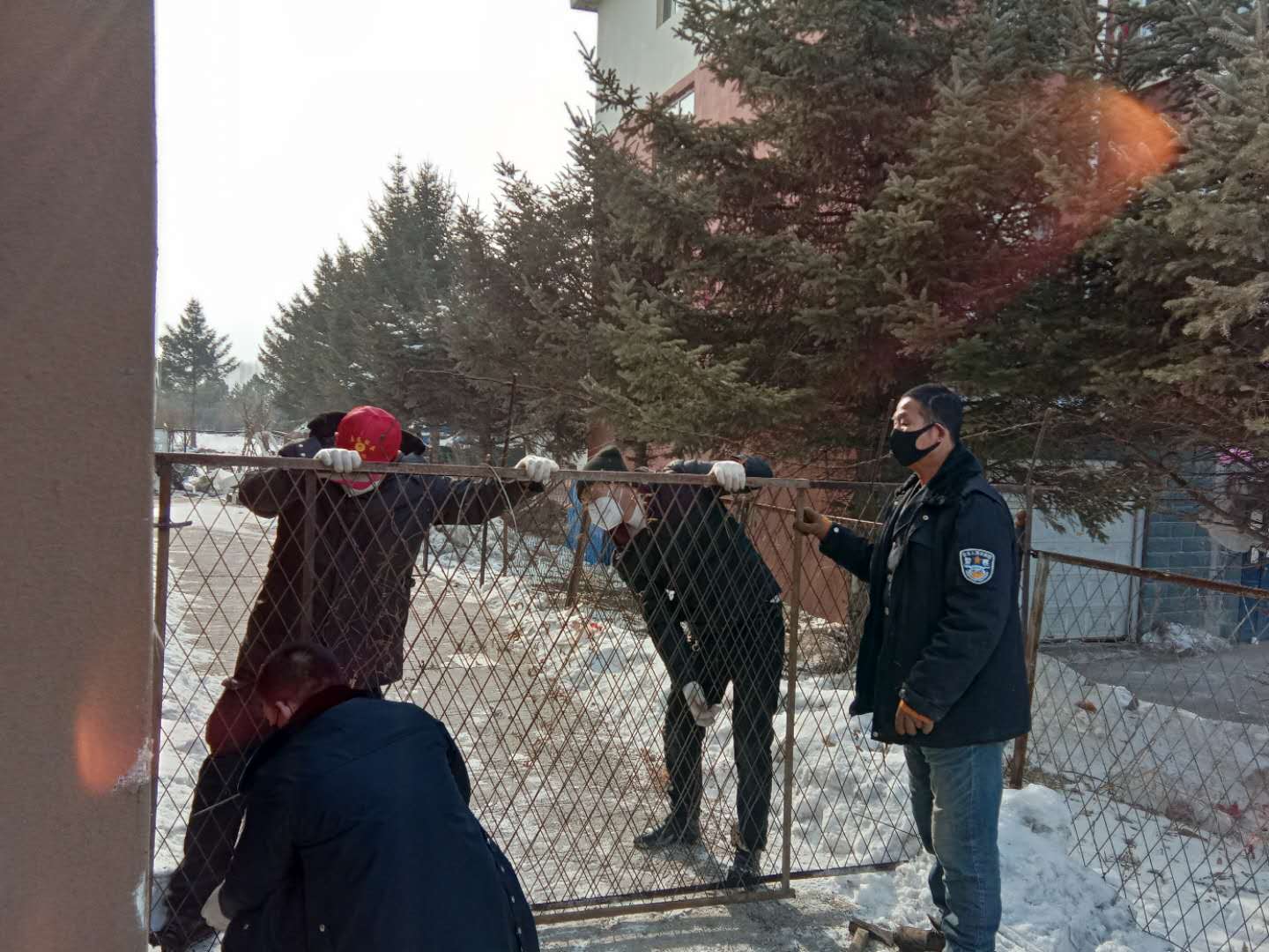 绥棱县上集镇：志愿服务战疫正酣