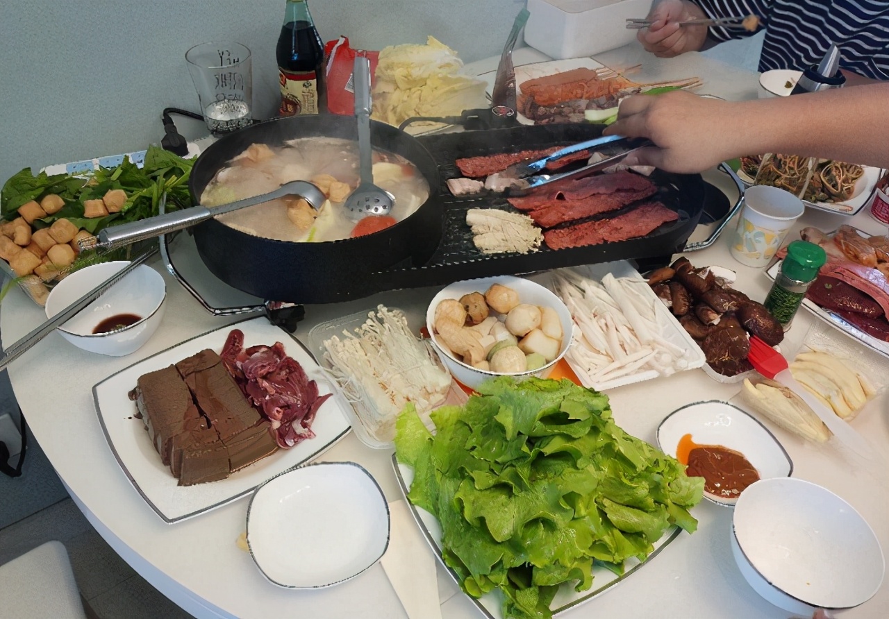 吃火锅必买的食材去哪里买,在家吃火锅必备的菜