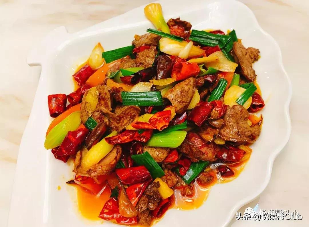 连成都人都赞不绝口的兔头空降安顺！这些兔兔还是安顺人自家养的