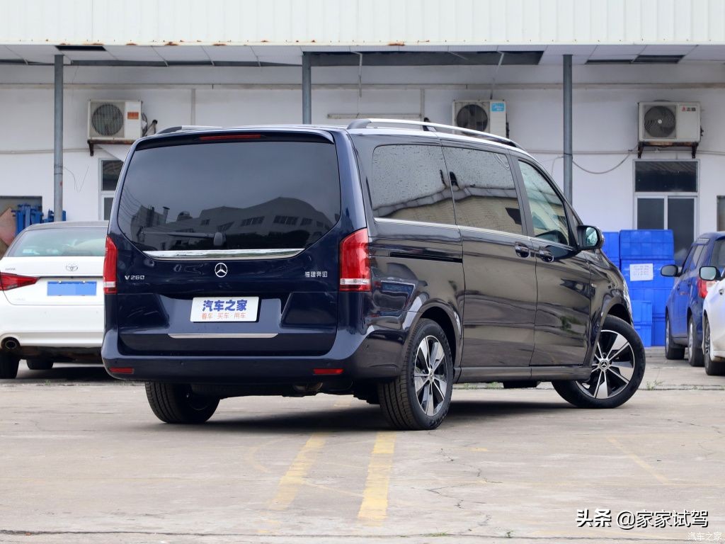 有通吃本事的新款别克gl8,别克gl8和奔驰v级怎么选