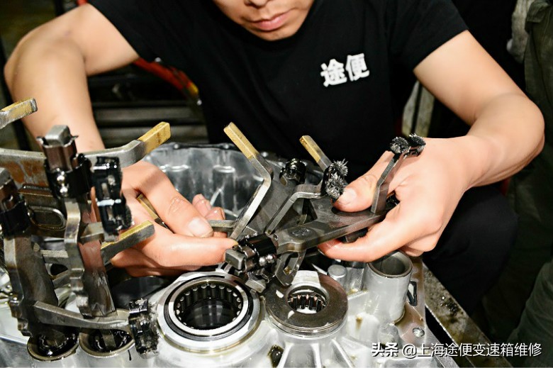 新款比亚迪唐变速箱维修,比亚迪唐变速器功能受限要咋办