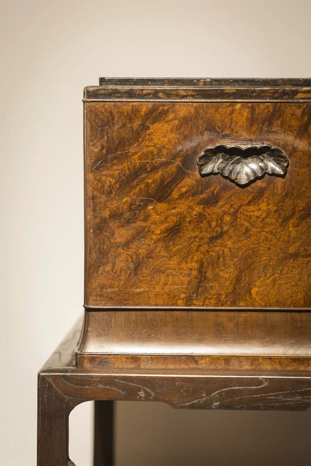 这个家具专场，几乎每年都是连拍带抢，漏太大了