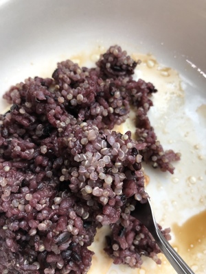 通过对藜麦杂粮粥料液比及原料配比的研制,确定精深加工关键技术