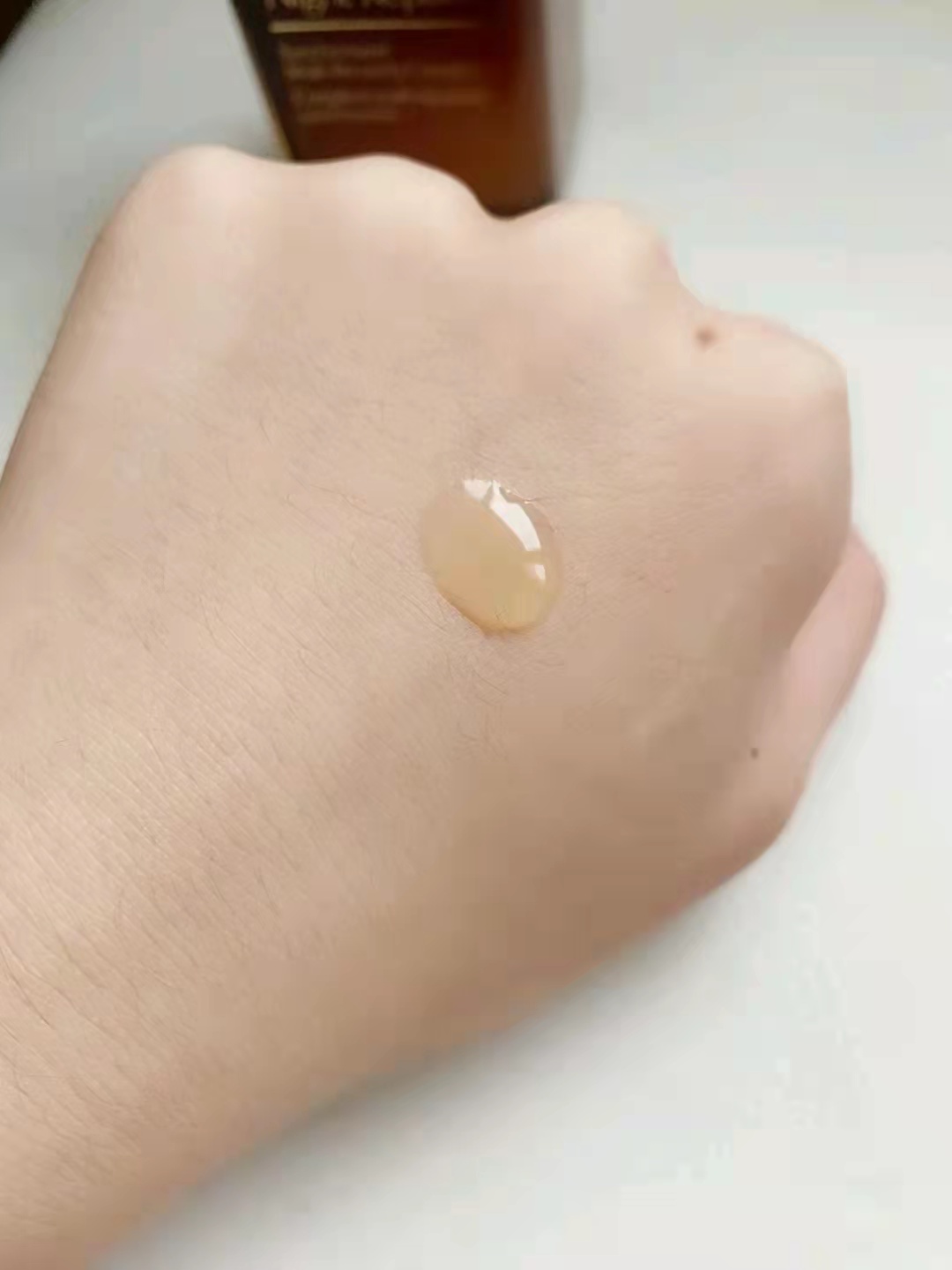 抗老紧致精华十大排名适合干皮,详解3款回购率超高的抗老精华