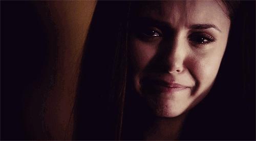 宝宝趴在爸爸背上简笔画,宝宝在老爸背上画画图片