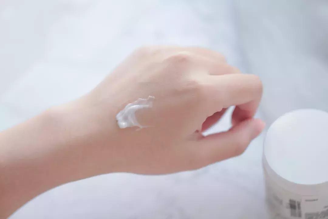 换季修护维稳面霜推荐,换季抗过敏保湿面霜