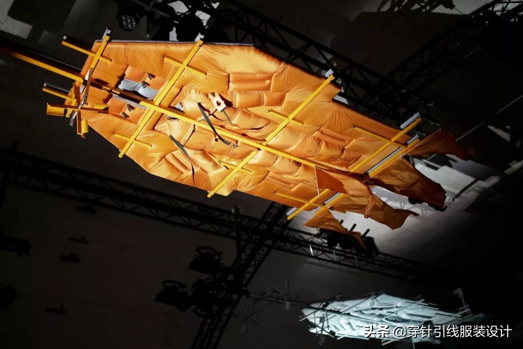 逆天羽绒服设计,moncler羽绒服成毅同款